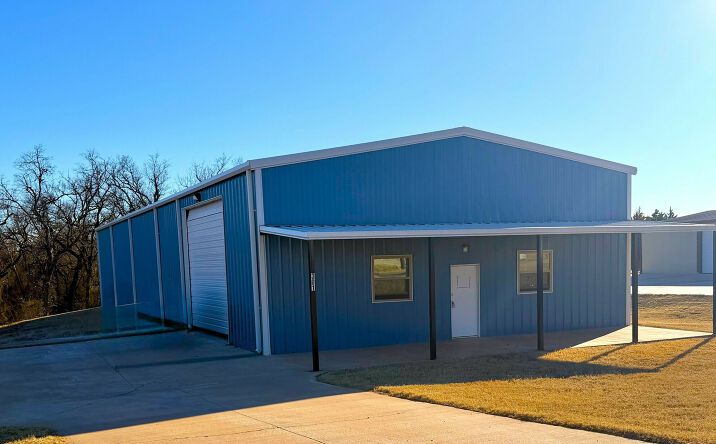 Pictures of Industrial property located at 301 Koloa Ave, Edmond, OK 73034 for sales - image #1