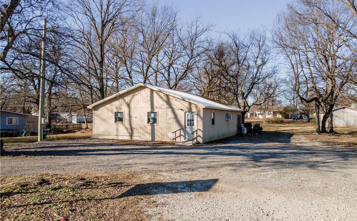 Pictures of Business for Sale, Retail property located at 1223 N 8th Street, Neodesha, KS 66757 for sales - image #1