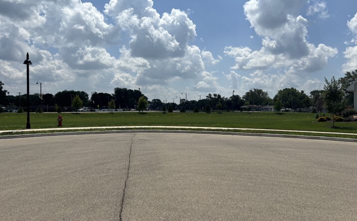 Pictures of Land property located at 1 Point Blvd, Peru, IL 61354 for sales - image #1