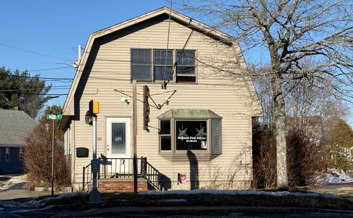 Pictures of Retail property located at 145 Main Street, Thomaston, ME 04861 for sales - image #1