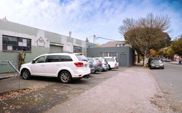 Pictures of Industrial property located at 3639 N Mississippi Ave, Portland, OR 97227 for sales - image #1