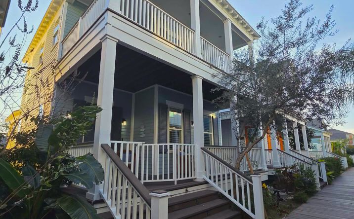 Pictures of Mixed Use, Special Purpose property located at 406 Sailhouse Way, Rockport, TX 78382 for sales - image #1