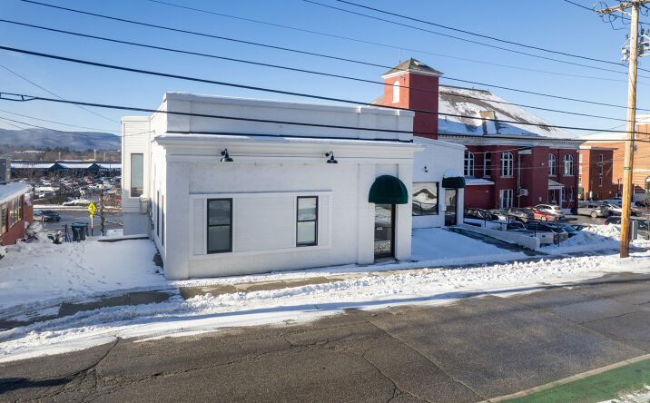 Pictures of Hospitality, Mixed Use, Office, Retail, Special Purpose property located at 103 Wales St, Rutland, VT 05701 for sales - image #1