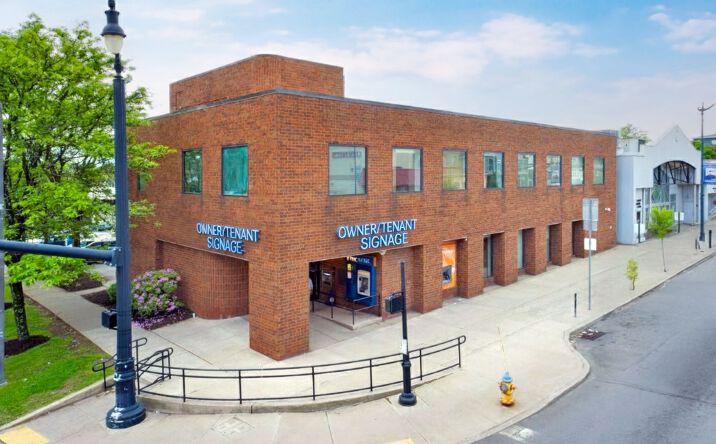 Pictures of Office, Retail property located at 200 W Broad St, Hazleton, PA 18201 for sales - image #1