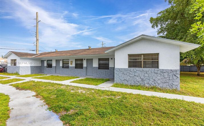Pictures of Multifamily property located at 4120 SW 19th St, West Park, FL 33023 for sales - image #1
