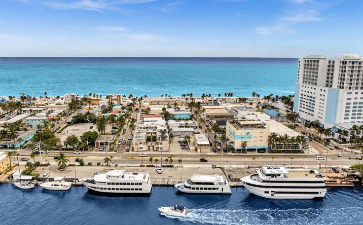 Pictures of Land property located at 1318 N Ocean Dr, Hollywood, FL 33019 for sales - image #1