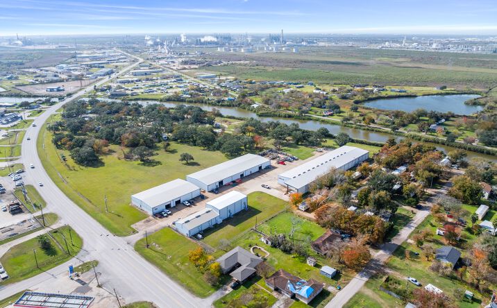 Pictures of Industrial, Mixed Use property located at 2811 FM523, Freeport, TX 77541 for sales - image #1