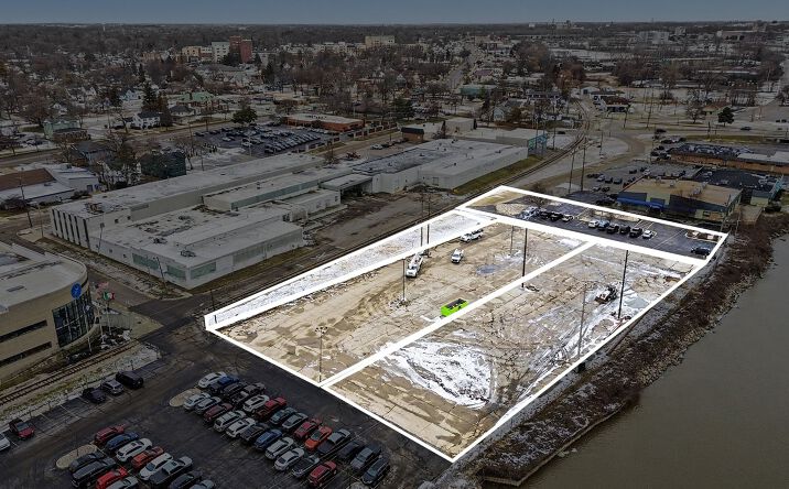 Pictures of Land property located at 916 N Niagara St, Saginaw, MI 48602 for sales - image #1