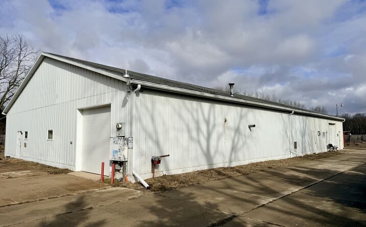 Pictures of Industrial, Office, Self Storage property located at 14640 Gratiot Rd, Hemlock, MI 48626 for sales - image #1