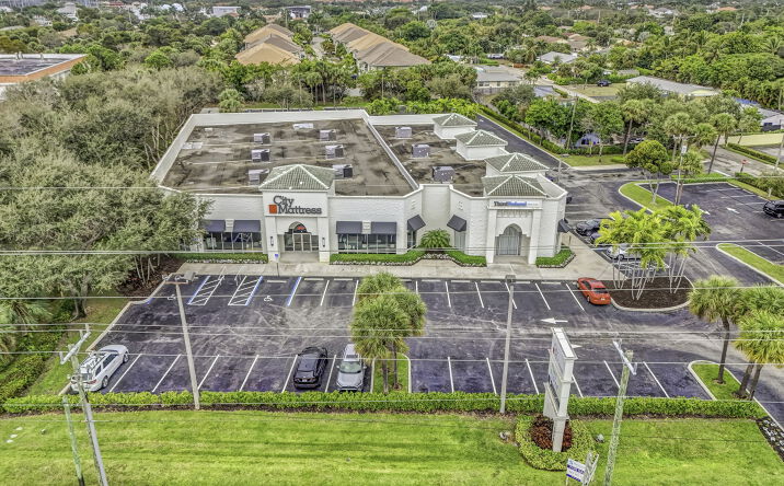 Pictures of Retail property located at 11701 US-1, North Palm Beach, FL 33408 for sales - image #1