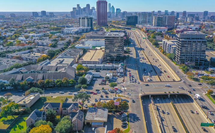 Pictures of Retail property located at 4212 North Central Expressway, Dallas, TX 75206 for sales - image #1