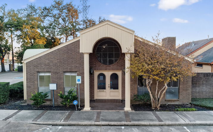 Pictures of Office property located at 11111 Jones Rd, Houston, TX 77065 for sales - image #1