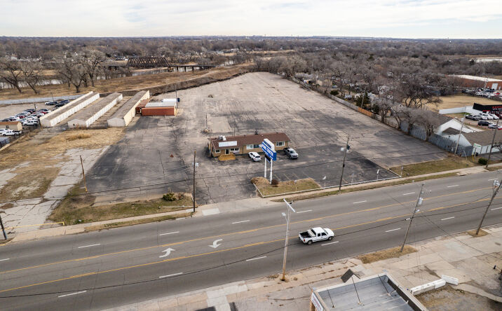 Pictures of Land, Mixed Use, Office property located at 3020 S Broadway, Wichita, KS 67216 for sales - image #1