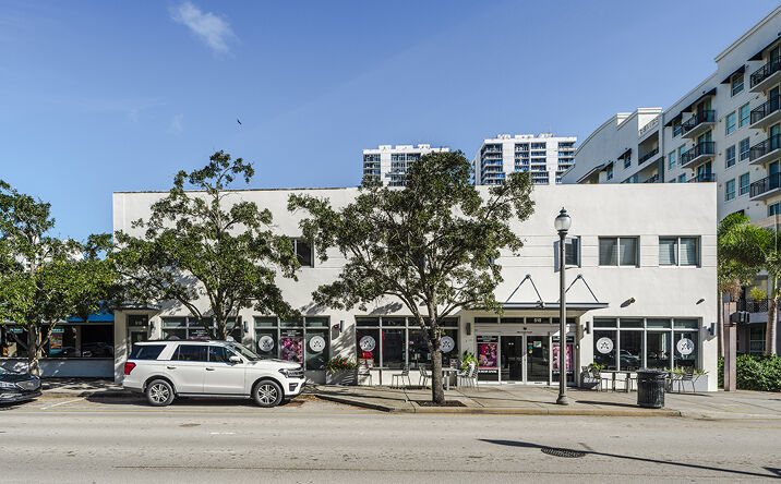 Pictures of Mixed Use, Multifamily, Retail property located at 518 S Dixie Hwy, West Palm Beach, FL 33401 for sales - image #1