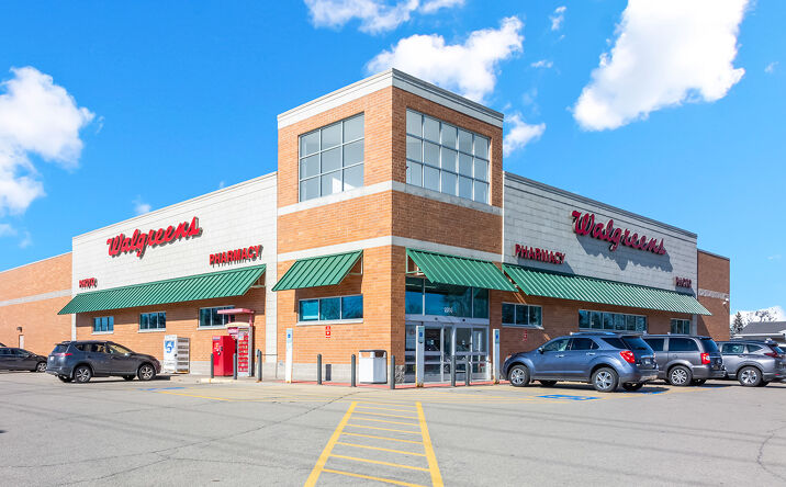 Pictures of Retail property located at 2803 N Meade St, Appleton, WI 54911 for sales - image #1