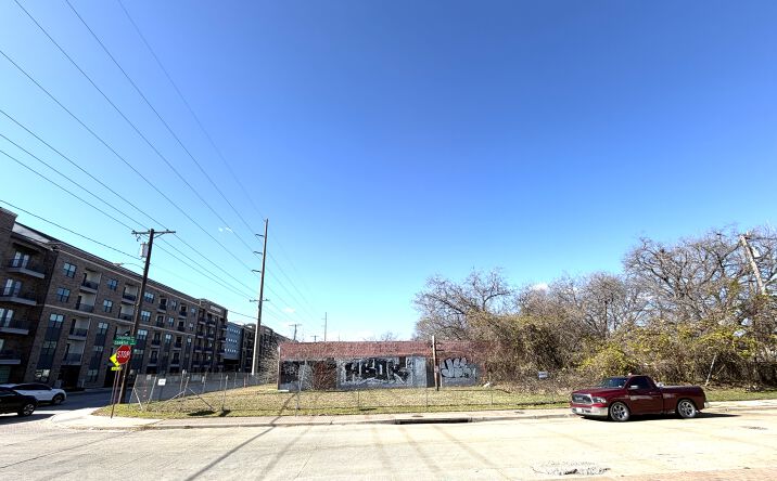 Pictures of Land property located at 1001 Singleton Blvd, Dallas, TX 75212 for sales - image #1