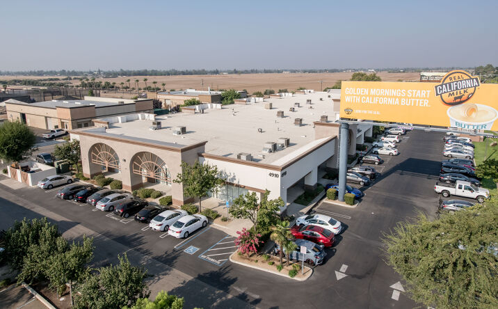 Pictures of Office property located at 4910 E Ashlan Ave, Fresno, CA 93726 for sales - image #1
