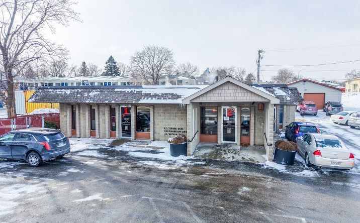Pictures of Office property located at 2117 West Frontage Rd, Rochester, MN 55901 for sales - image #1