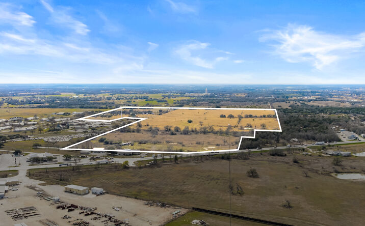 Pictures of Land property located at 3650 E Austin St, Giddings, TX 78942 for sales - image #1