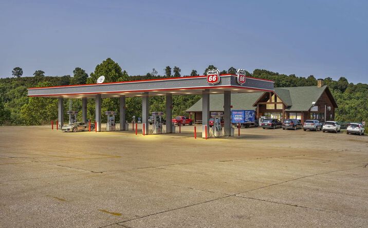 Pictures of Mixed Use, Retail property located at 103 S Brookside Dr Branson MO, Saddlebrooke, MO 65630 for sales - image #1