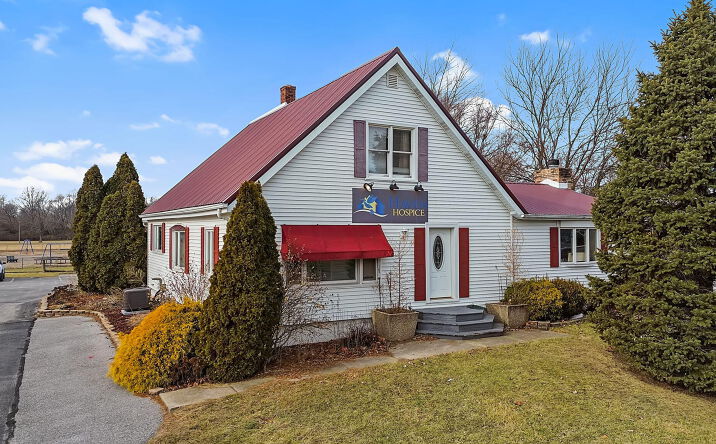 Pictures of Office property located at 1114 S Halleck Street, DeMotte, IN 46310 for sales - image #1