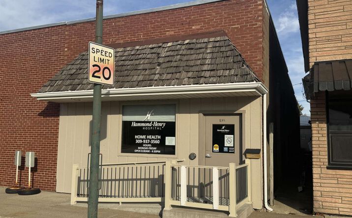 Pictures of Office, Retail property located at 106 N EAST Street, Cambridge, IL 61238 for sales - image #1