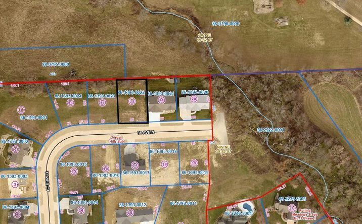 Pictures of Land property located at 636 36TH Avenue N, Clinton, IA 52732 for sales - image #1