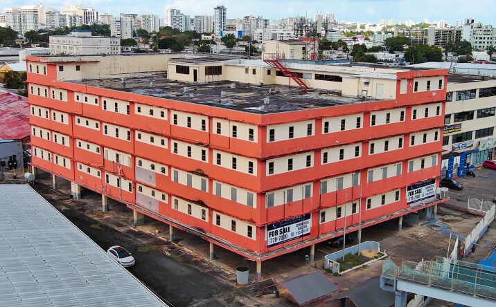 Pictures of Hospitality property located at No. 414 Barbosa Ave, San Juan, Cataño, PR 00962 for sales - image #1