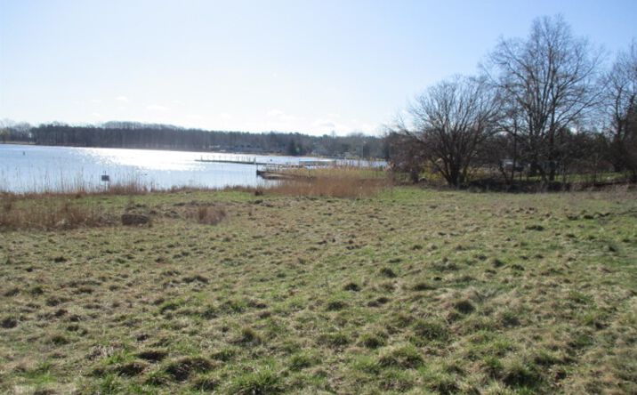 Pictures of Land property located at 19 Water St, Douglas, MI 49406 for sales - image #1