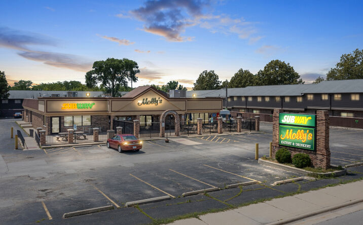 Pictures of Retail property located at 1000 W Lincoln Hwy, DeKalb, IL 60115 for sales - image #1