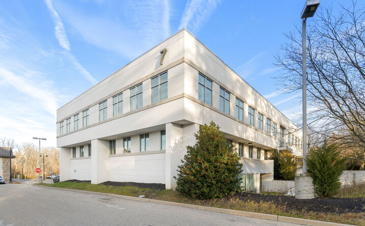 Pictures of Office property located at 7 E Skippack Pike, Ambler, PA 19002 for sales - image #1
