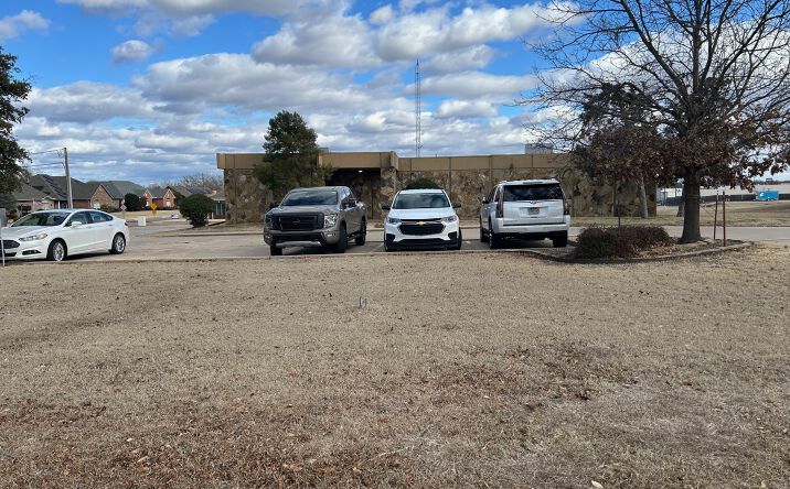 Pictures of Mixed Use, Office, Special Purpose property located at 1415 NW 33rd St, Lawton, OK 73505 for sales - image #1