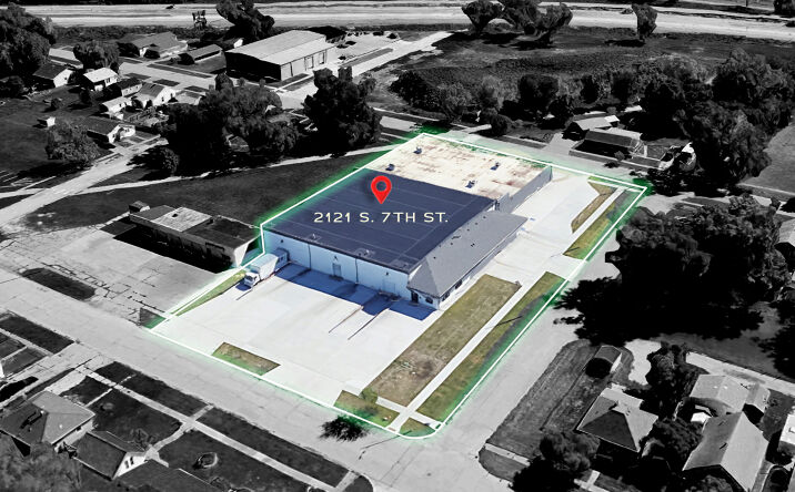 Pictures of Industrial property located at 2121 S 7th St, Council Bluffs, IA 51501 for sales - image #1