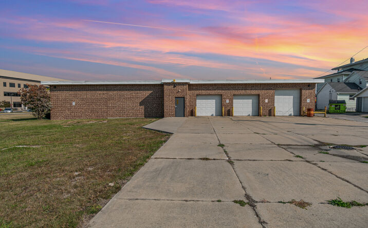 Pictures of Industrial, Mixed Use, Retail property located at 200 N 13th St, Bay City, MI 48708 for sales - image #1