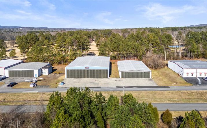 Pictures of Industrial, Mixed Use, Self Storage property located at 106 Gasque Dr, LaFayette, GA 30728 for sales - image #1