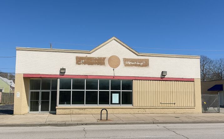 Pictures of Retail property located at 7624 W Burleigh St, Milwaukee, WI 53222 for sales - image #1