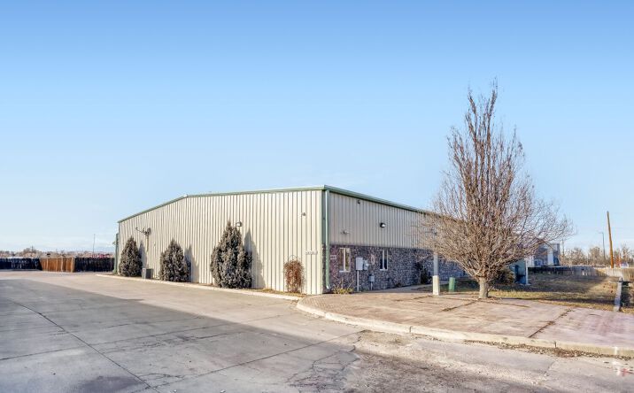 Pictures of Industrial property located at 8681 Rosemary St, Commerce City, CO 80022 for sales - image #1
