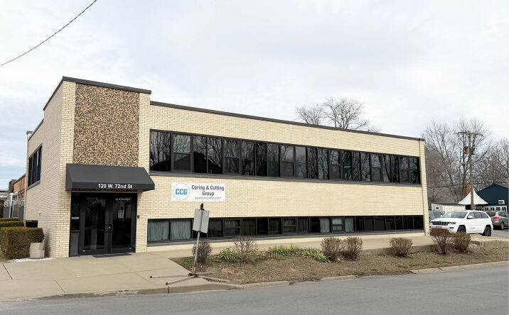 Pictures of Office property located at 120 W 72 St, Kansas City, MO 64114 for sales - image #1