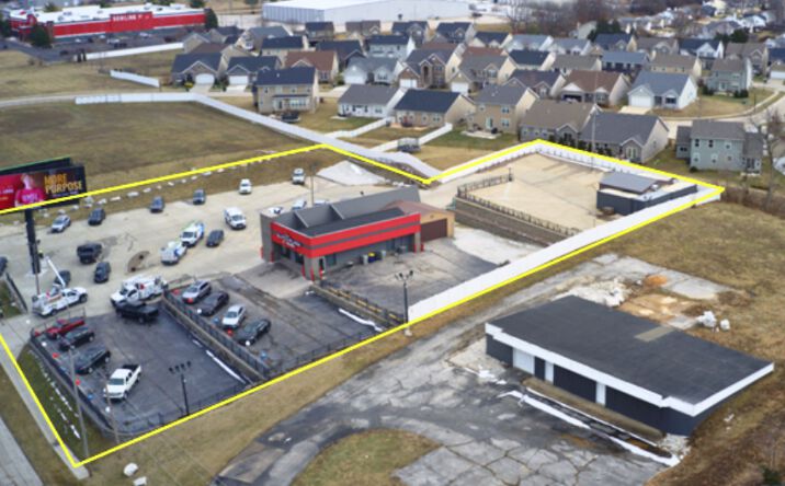 Pictures of Land, Mixed Use, Office, Retail property located at 8116 Veterans Memorial Pkwy, St. Peters, MO 63376 for sales - image #1