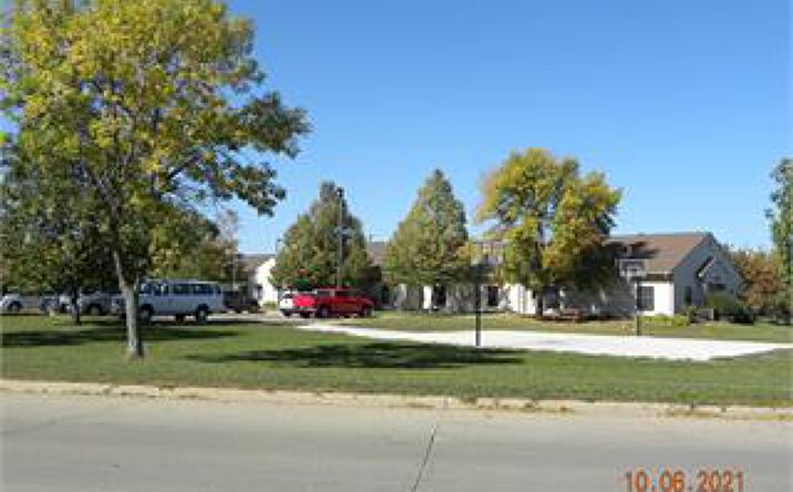 Pictures of Office, Special Purpose property located at 1601 Milwaukee Ave NE, Aberdeen, SD 57401 for sales - image #1