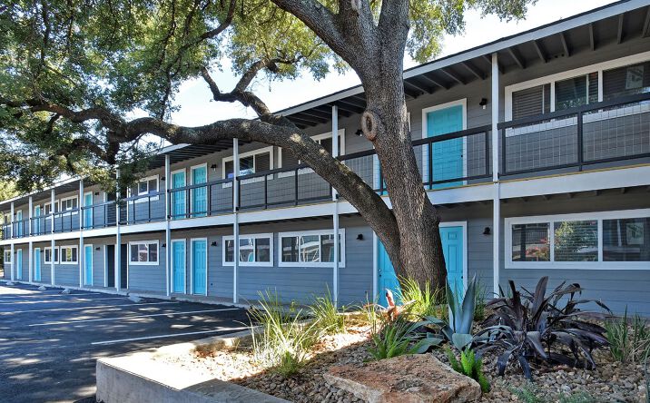 Pictures of Multifamily property located at 4719 Harmon Ave, Austin, TX 78751 for sales - image #1