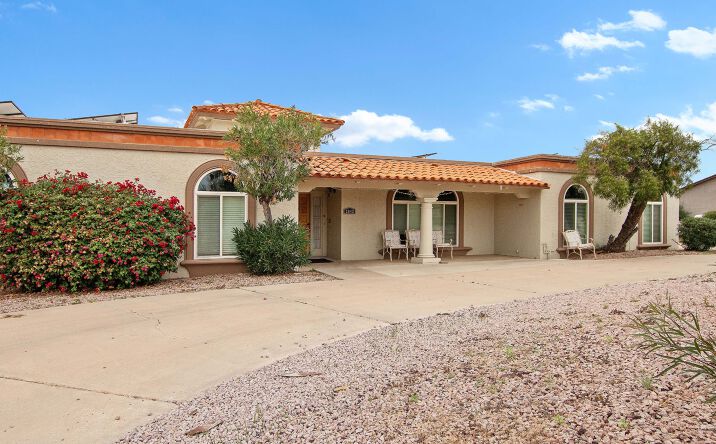 Pictures of Retail property located at 2042 N Sossaman Rd, Mesa, AZ 85207 for sales - image #1