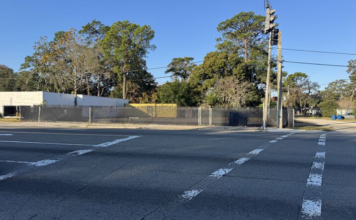 Pictures of Land property located at 1720 UNIVERSITY Boulevard N, Jacksonville, FL 32211 for sales - image #1