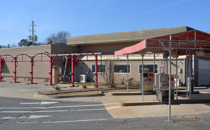 Pictures of Retail property located at 9500 N Rodney Parham Rd, Little Rock, AR 72227 for sales - image #1
