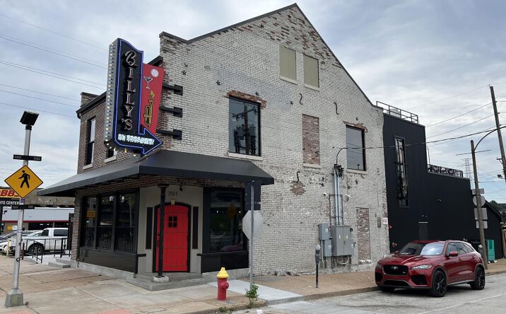 Pictures of Retail property located at 701 S Broadway, St. Louis, MO 63102 for sales - image #1