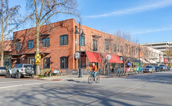 Pictures of Retail property located at 1409 R St, Sacramento, CA 95811 for sales - image #1