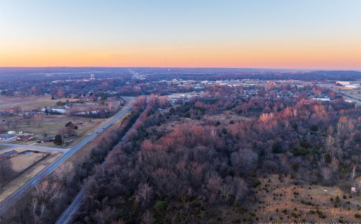 Pictures of Land, Industrial property located at 12 E 151st Street S, Coweta, OK 74429 for sales - image #1