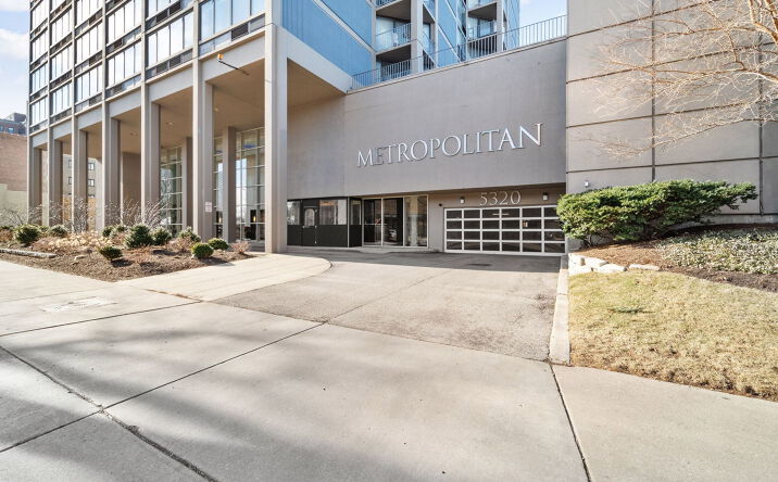 Pictures of Land, Special Purpose property located at 5320 N Sheridan Road D36, Chicago, IL 60640 for sales - image #1