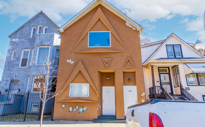 Pictures of Multifamily property located at 8111 S Muskegon Avenue, Chicago, IL 60617 for sales - image #1