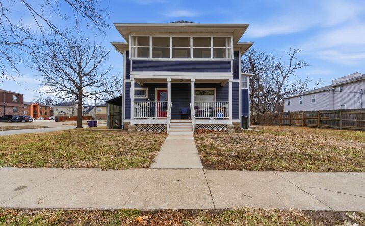 Pictures of Multifamily property located at 830 Moro Street, Manhattan, KS 66502 for sales - image #1